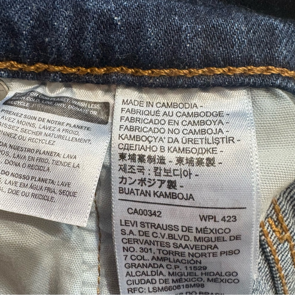 Levis 501 Womens High Rise Cut Off Jean Shorts Sz 26 Button Fly USA - Picture 9 of 12